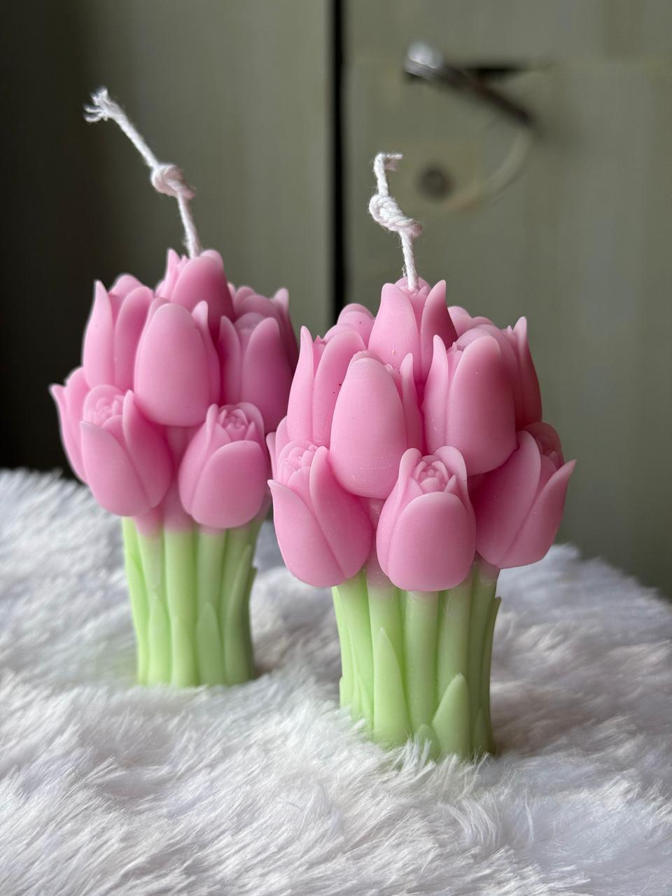 Earth Shells Tulip Bloom Bouquet Candle